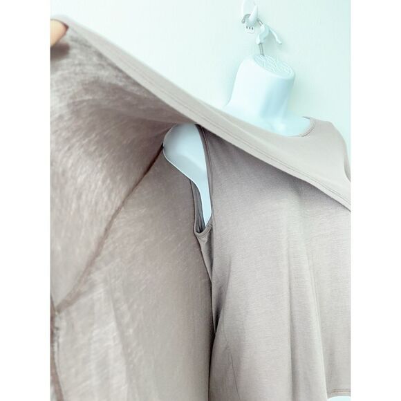 NWT Blue Blush Cape Jersey Top Lavender Womens Size Medium - Picture 5 of 9